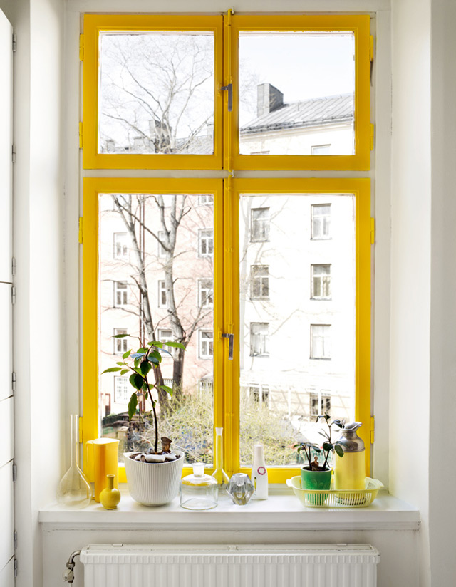 Home decorating ideas: Paint your window frame