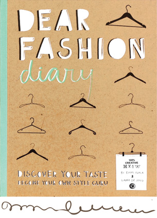 Last Friday the launch party of the Dear Fashion Diary took place at I Am Nold. I was there and I can assure you that the Diary is a must-have for anyone that wears clothes.