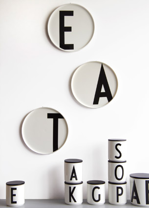 You’re probably familiar with Arne Jacobs’ deco collection of white mugs from Design Letters - you know the ones with black letters on it. But what you might not know is that they also have some very cool other objects!
