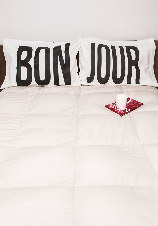 In bonjour dreams pillowcase set