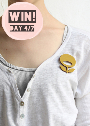 Are you ready for day 4 of the Blue Monday giveaway week? Today’s turn is for Indie-ish: you can win a wooden brooch from Layla Amber or Snug.Studio of a design by your choice.